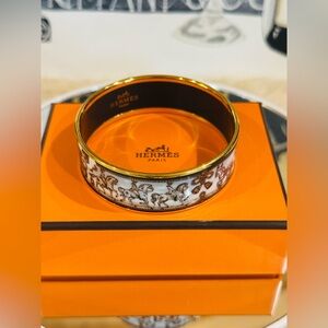 🔥 HERMES BANGLE BRACELET Gold & White w/ Box Size 8”